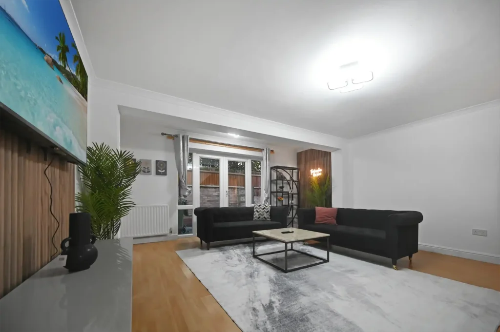 3. Walnut house Serviced Apartments