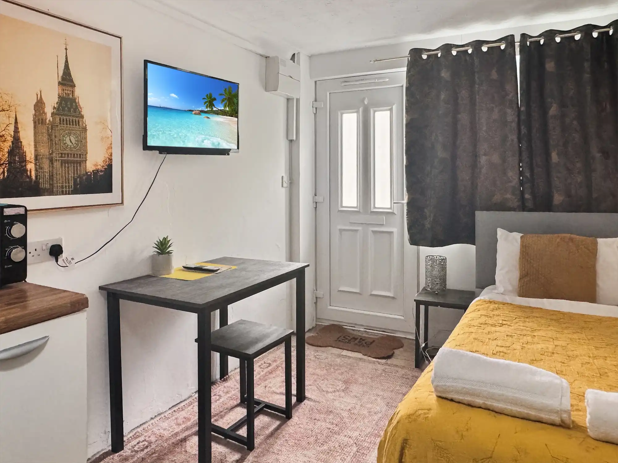 Annex 2. House, Furnished Studio Flat